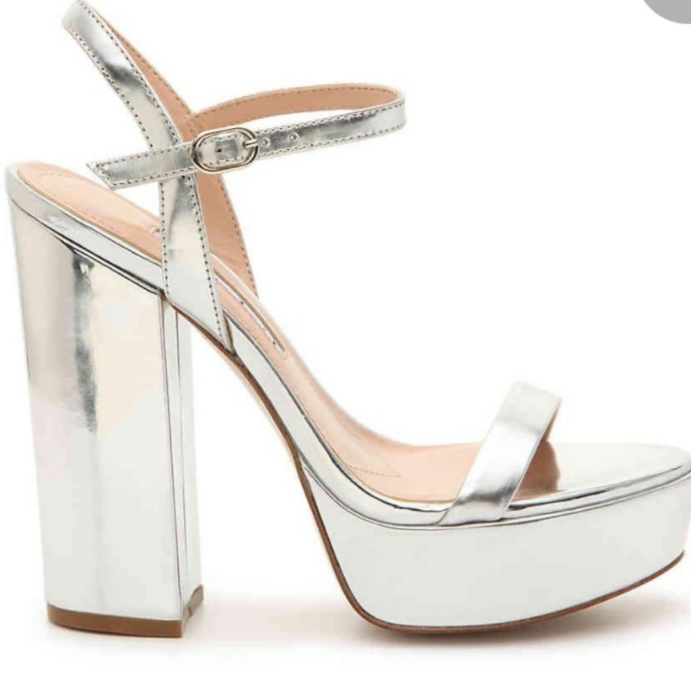 ￼Charles David Regal Platform